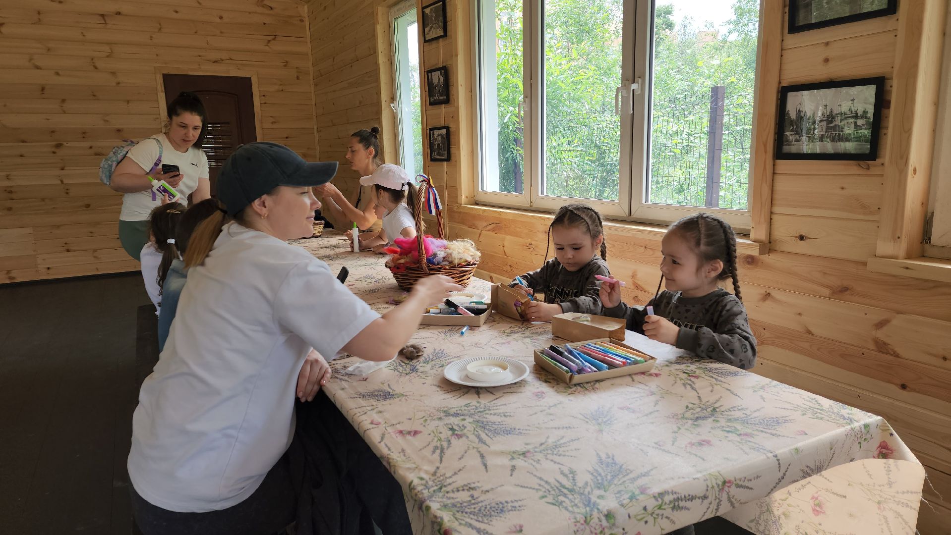 день россии, мастер-класс, экопарк, дети, триколор, флаг россии, вертикалки,