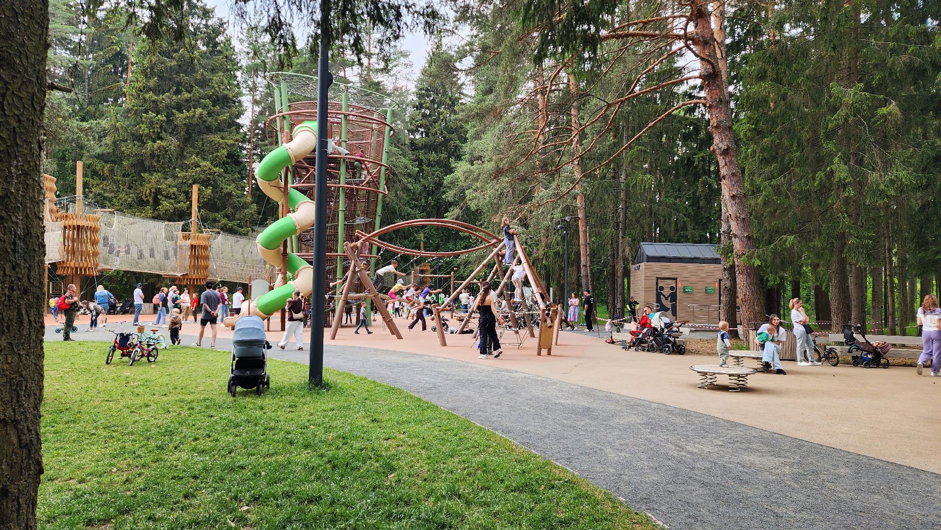 день россии, истра, парки,