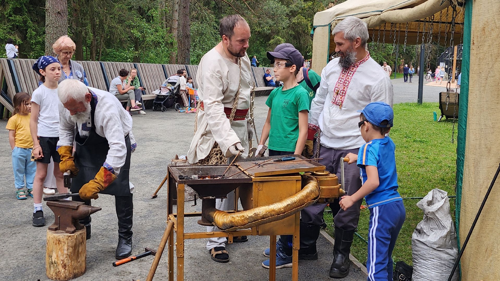 день россии, истра, парки,