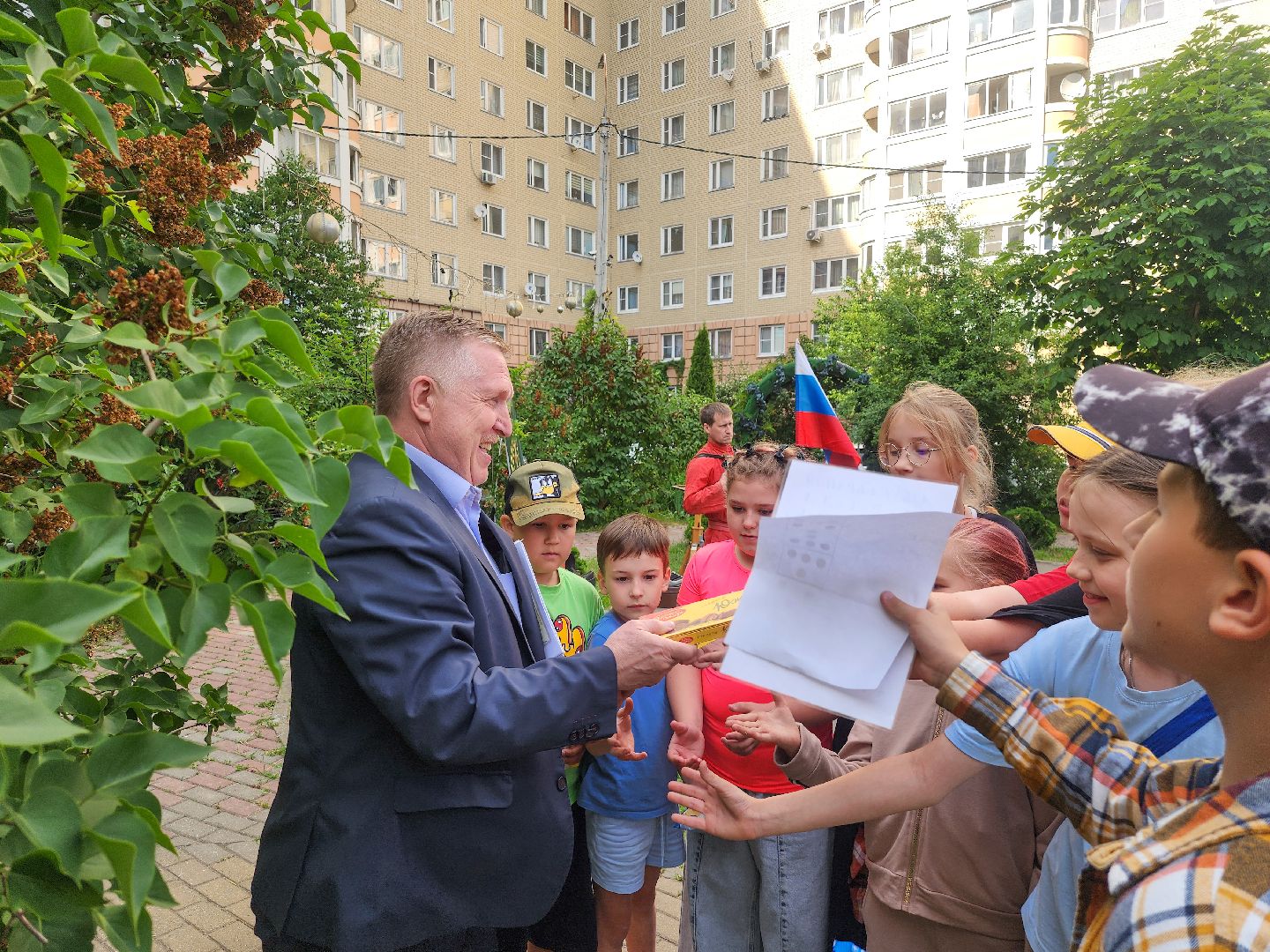 Подольск, день россии 2025,сад камней памяти и славы,семьи участников сво,Праздник,