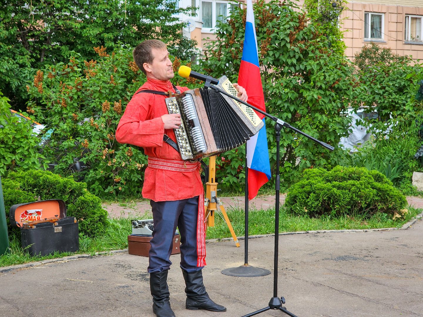 Подольск, день россии 2025,сад камней памяти и славы,семьи участников сво,Праздник,