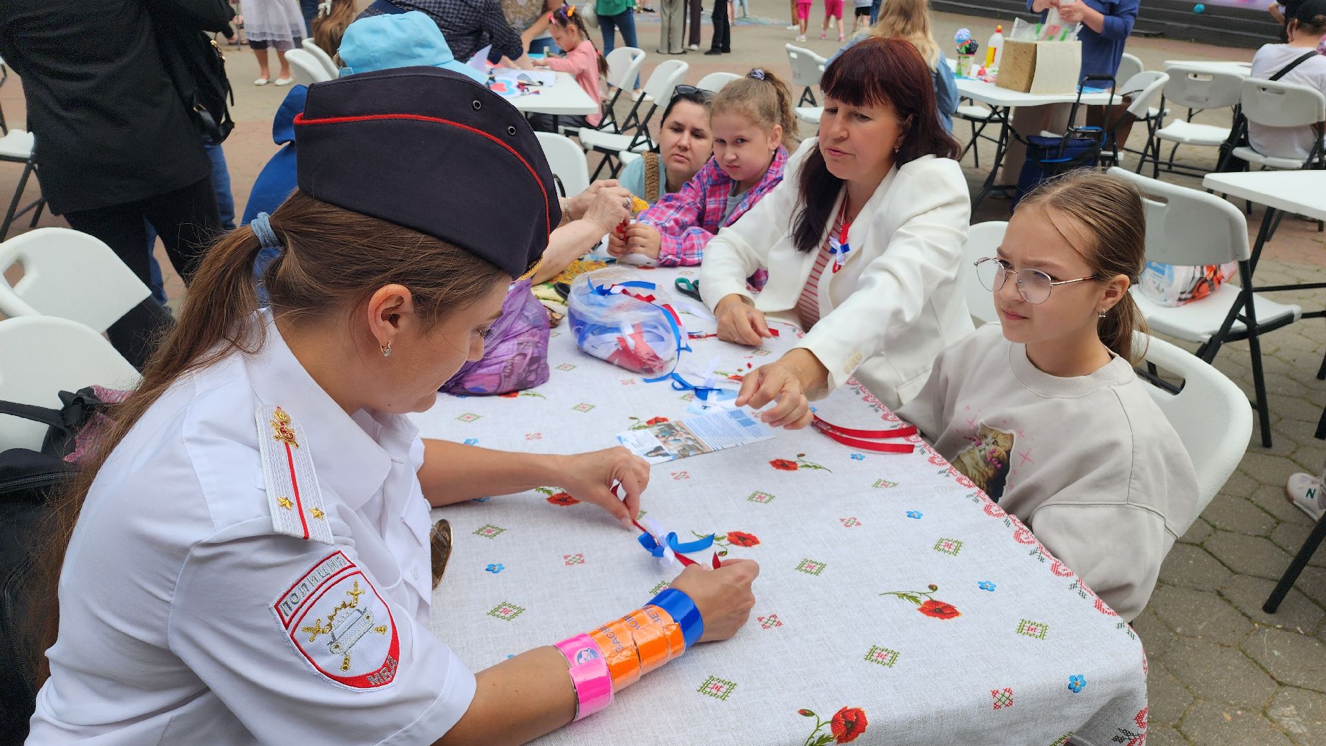 домодедово, россия, культура, общество, парк елочки, день россии, триколор, праздник,