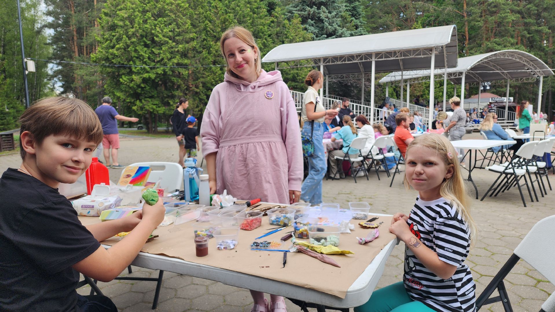 домодедово, россия, культура, общество, парк елочки, день россии, триколор, праздник,