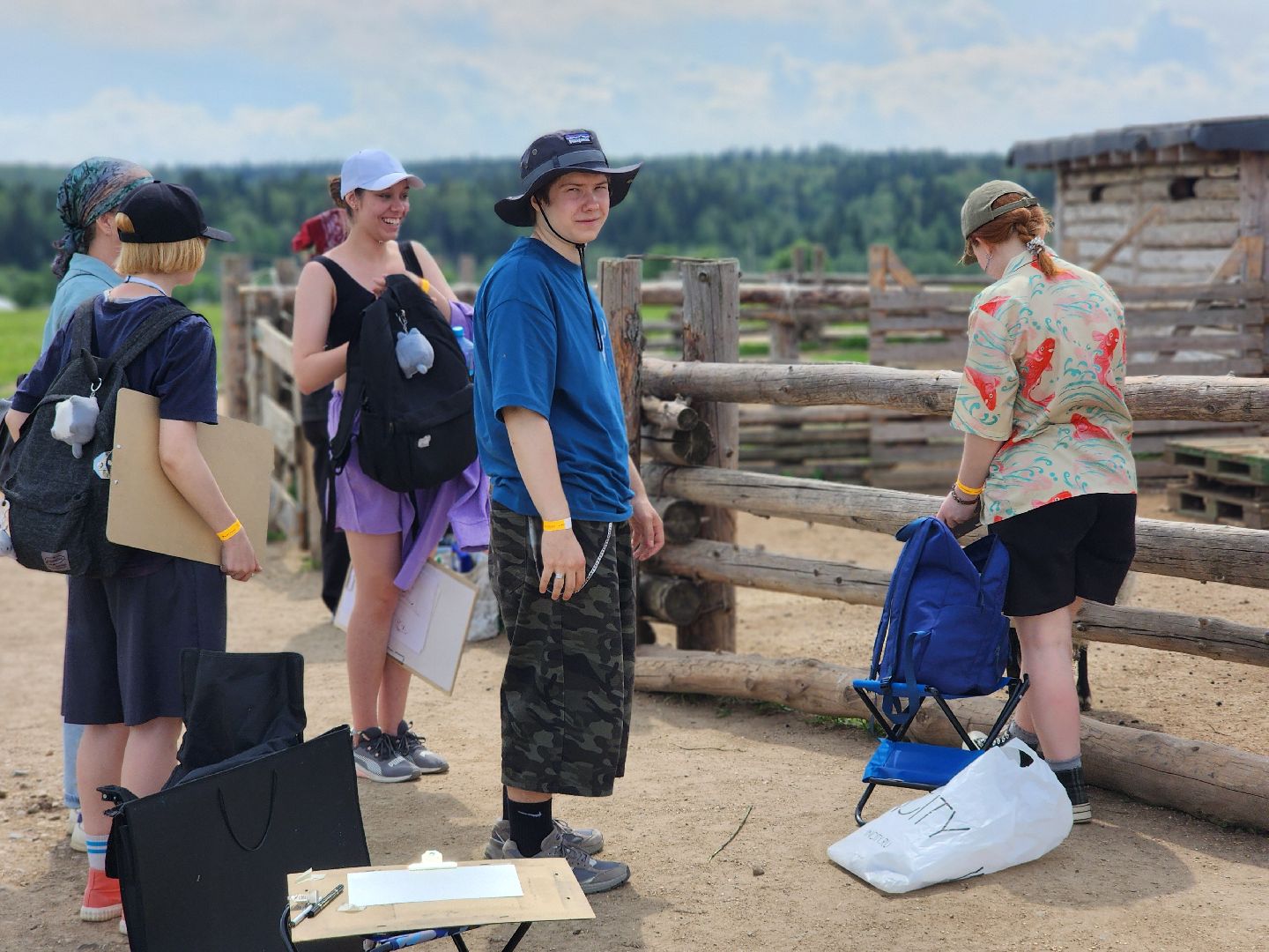 сергиево-посадский городской округ, абрамцевский колледж, колледж абрамцево, пленэр, студенты абрамцевского колледжа,кочевник, верблюжья ферма,