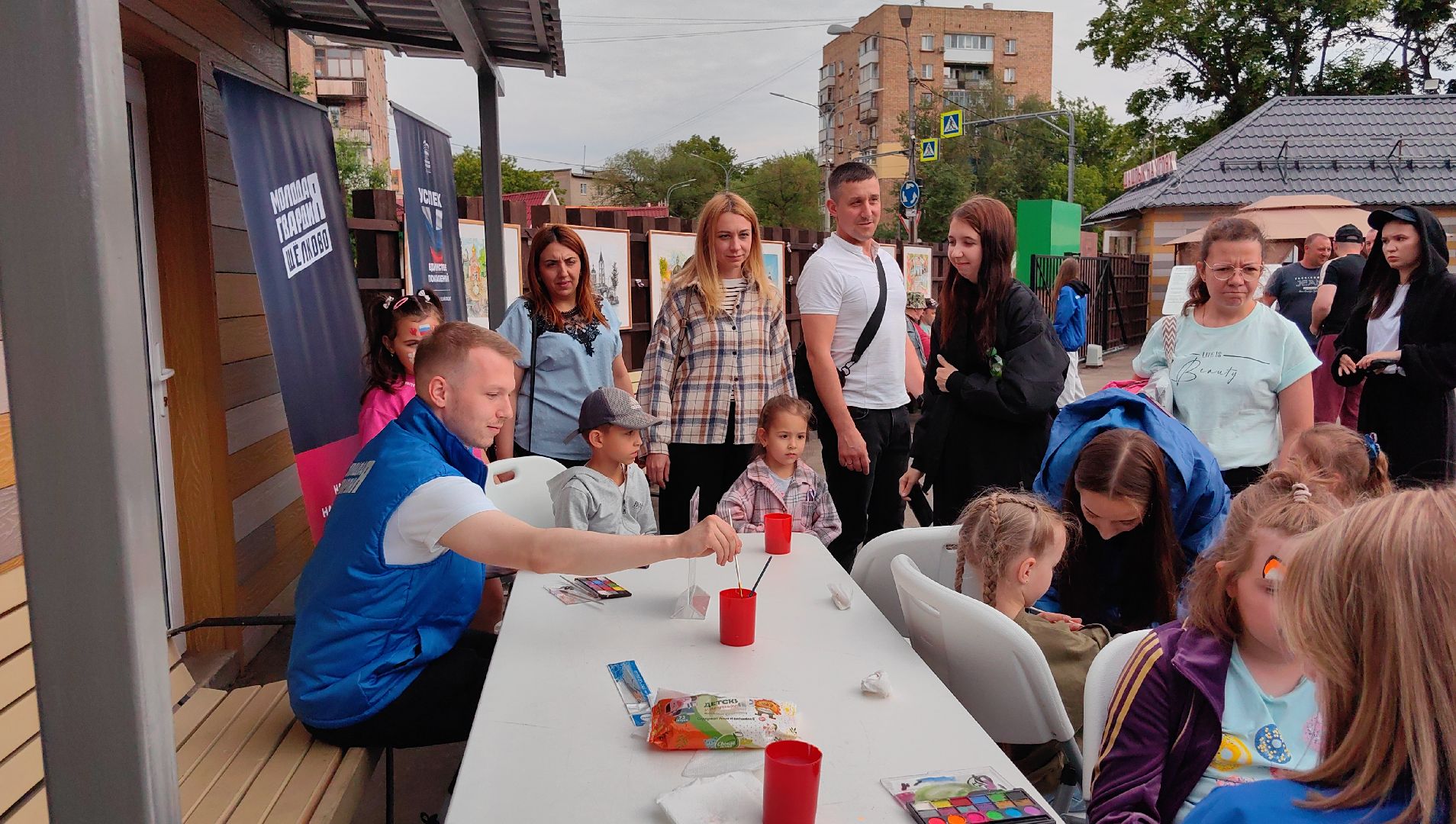 день россии, аквагрим, герои, мультфильм, парк,