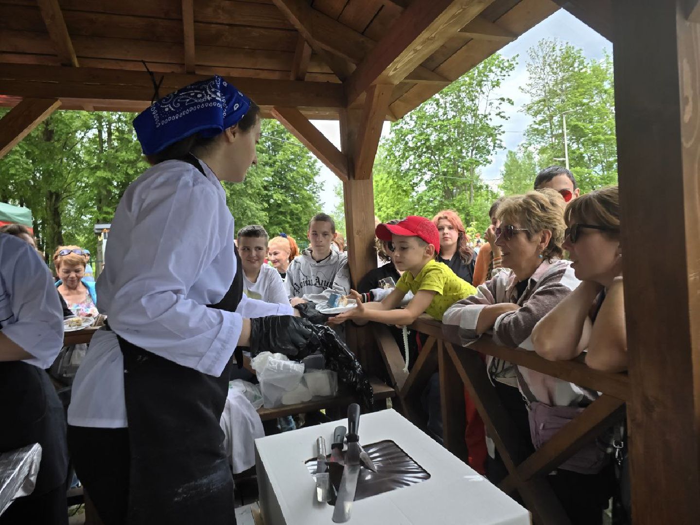 можайск, можайский муниципальный округ, подмосковье, день россии, торт, десерт под открытым небом, Александр Богачев,