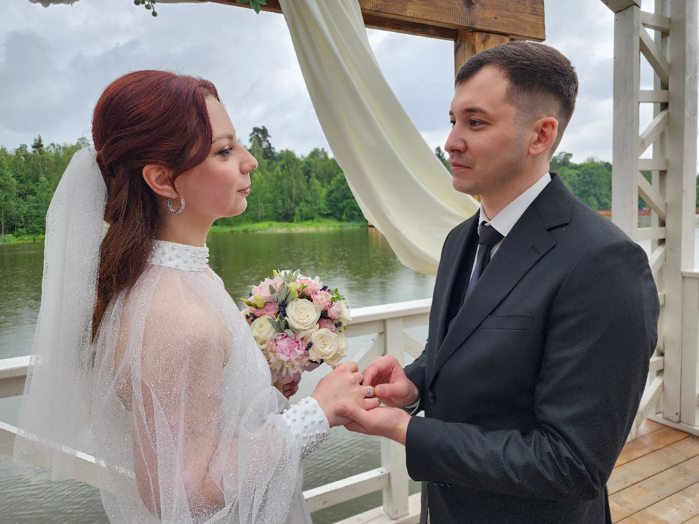 свадьба в парке, молодожены, регистрация брака в парке, свадьба в подмосковье, усадьба гребнево,