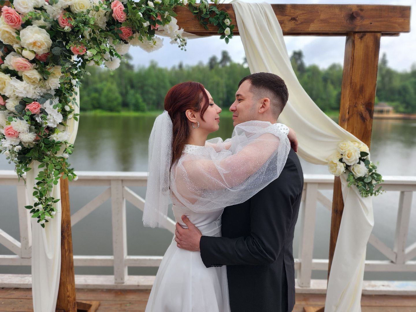 свадьба в парке, молодожены, регистрация брака в парке, свадьба в подмосковье, усадьба гребнево,