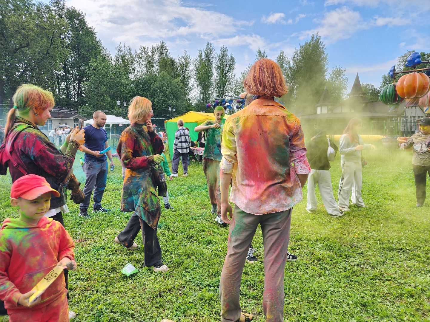 усадьба гребнево, фестиваль красок, праздник,