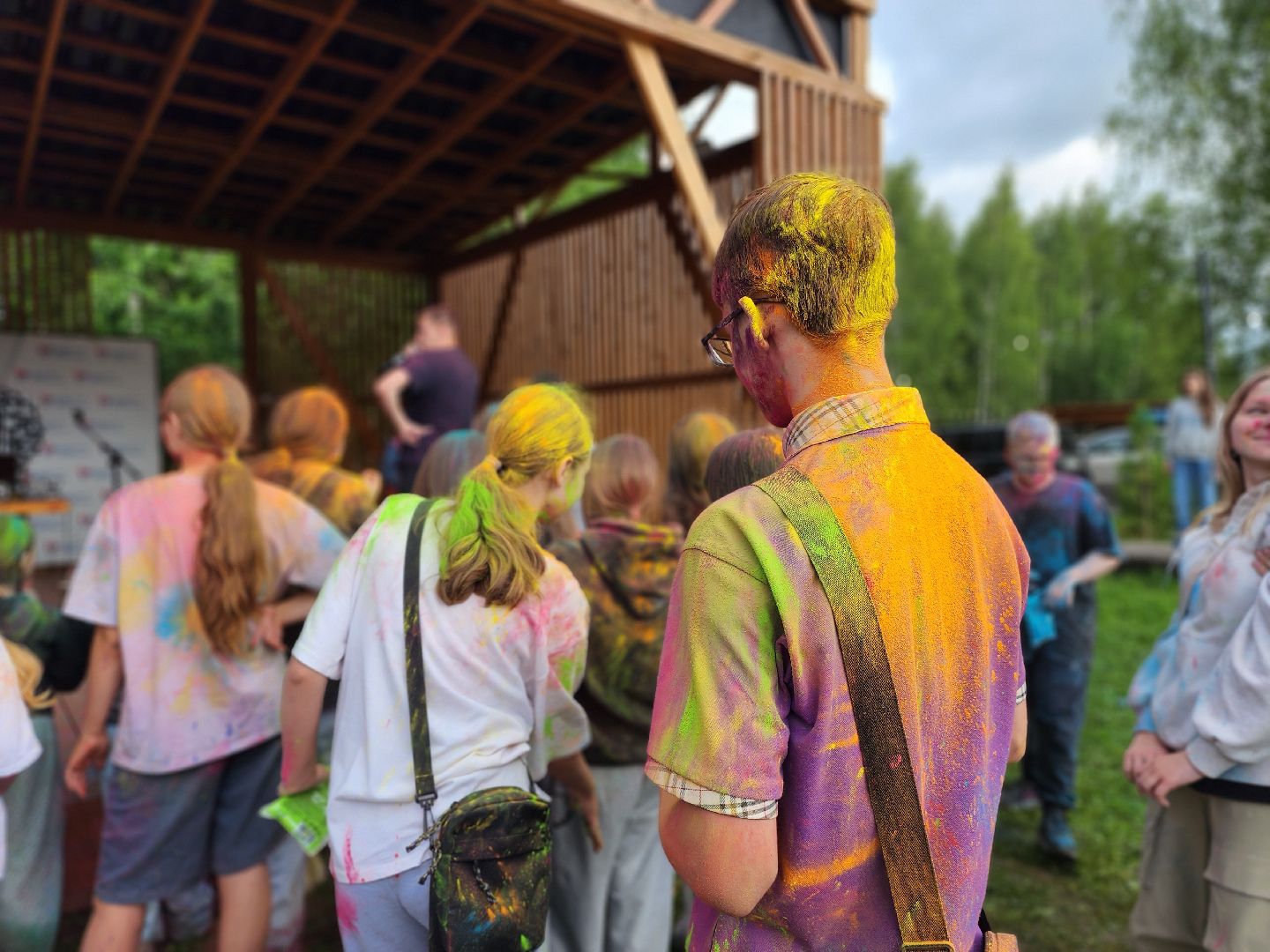 усадьба гребнево, фестиваль красок, праздник,