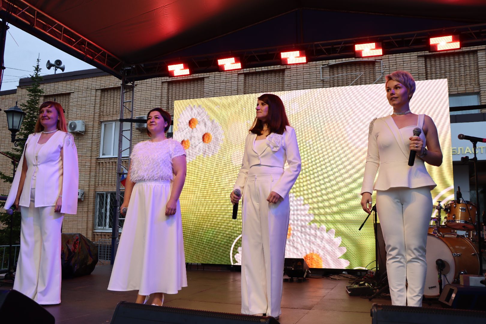 лотошино, день округа, день россии, праздник, концерт,