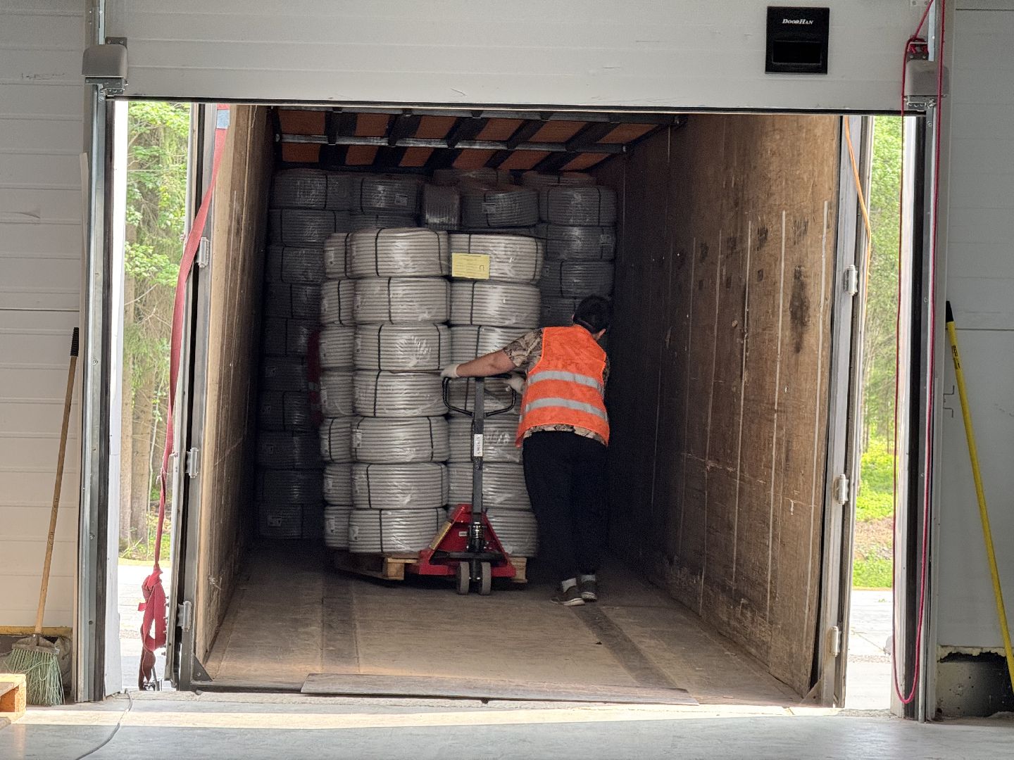 шаховская, завод, новые рабочие места,