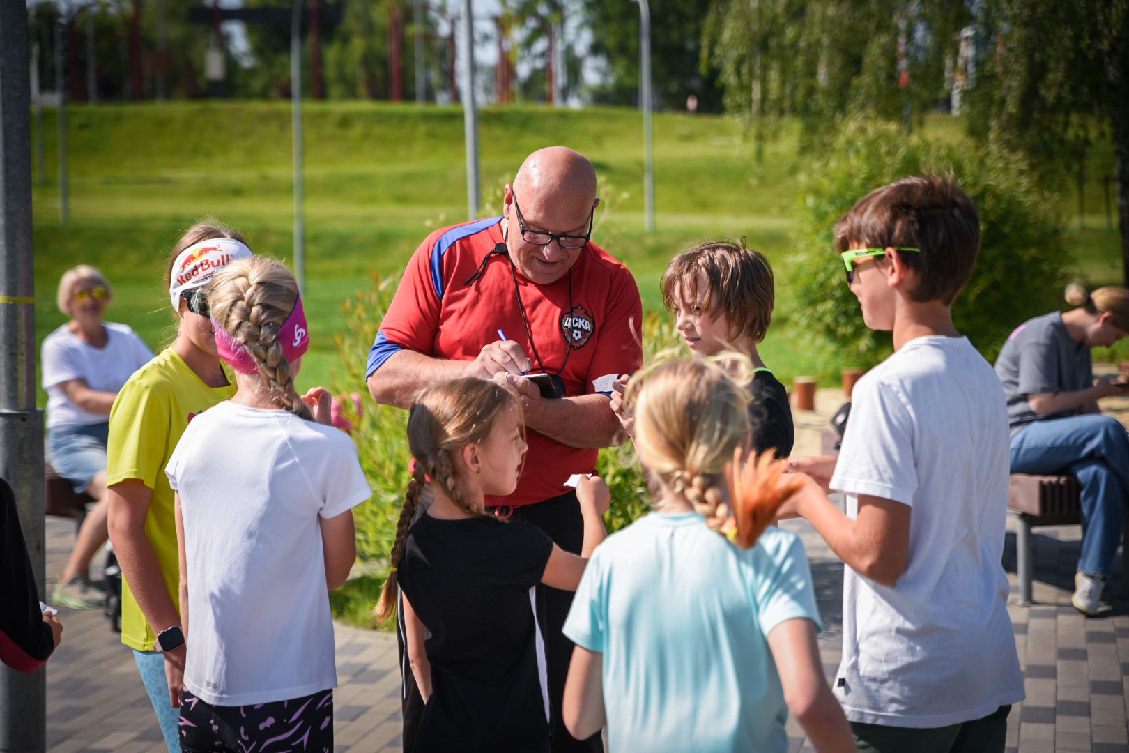 бронницы, тренировка лыжников летом, дети, парк бронницкий луг,