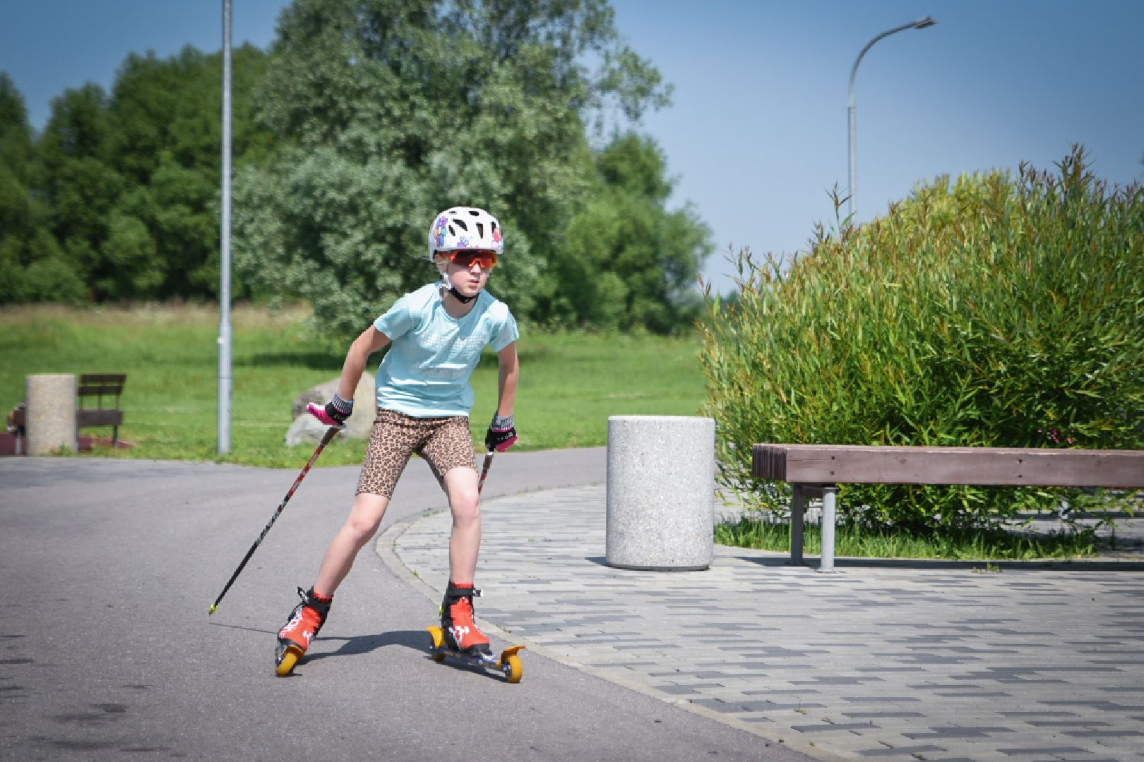бронницы, тренировка лыжников летом, дети, парк бронницкий луг,