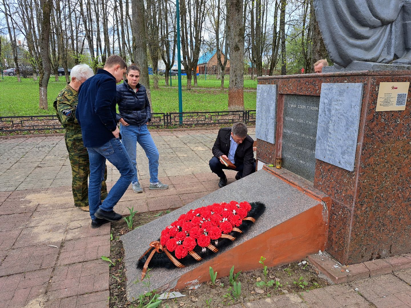 Рузский городской округ, Руза, мемориал, памятные знаки, воинские захоронения