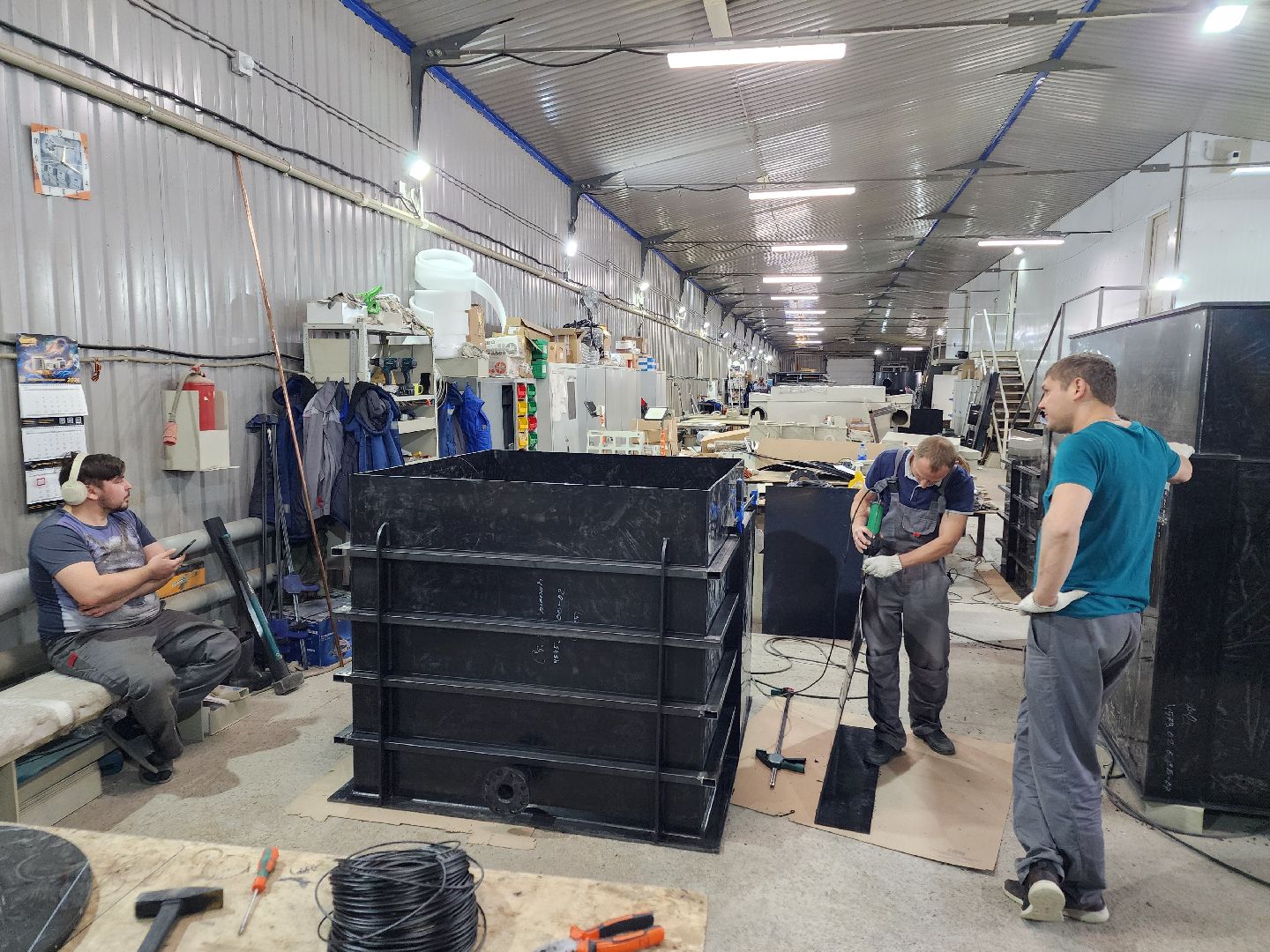 чехов, деревня сергеево, производственно-складской комплекс, завод полимеризделия, изделия из пропилена, пластиковые емкости, ванны, оборудование собственного производства, станки, гибочные машины, сварочные аппараты,стыковые станки, импортозамещение, российское сырье, отечественное оборудование,