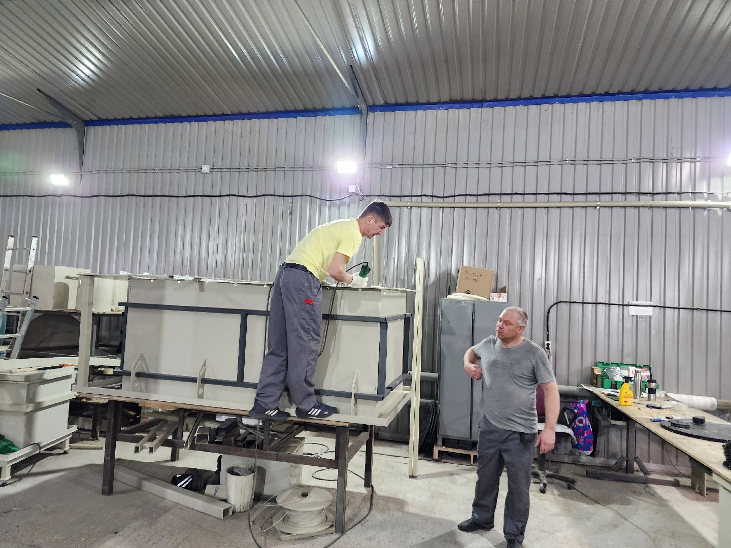 чехов, деревня сергеево, производственно-складской комплекс, завод полимеризделия, изделия из пропилена, пластиковые емкости, ванны, оборудование собственного производства, станки, гибочные машины, сварочные аппараты,стыковые станки, импортозамещение, российское сырье, отечественное оборудование,