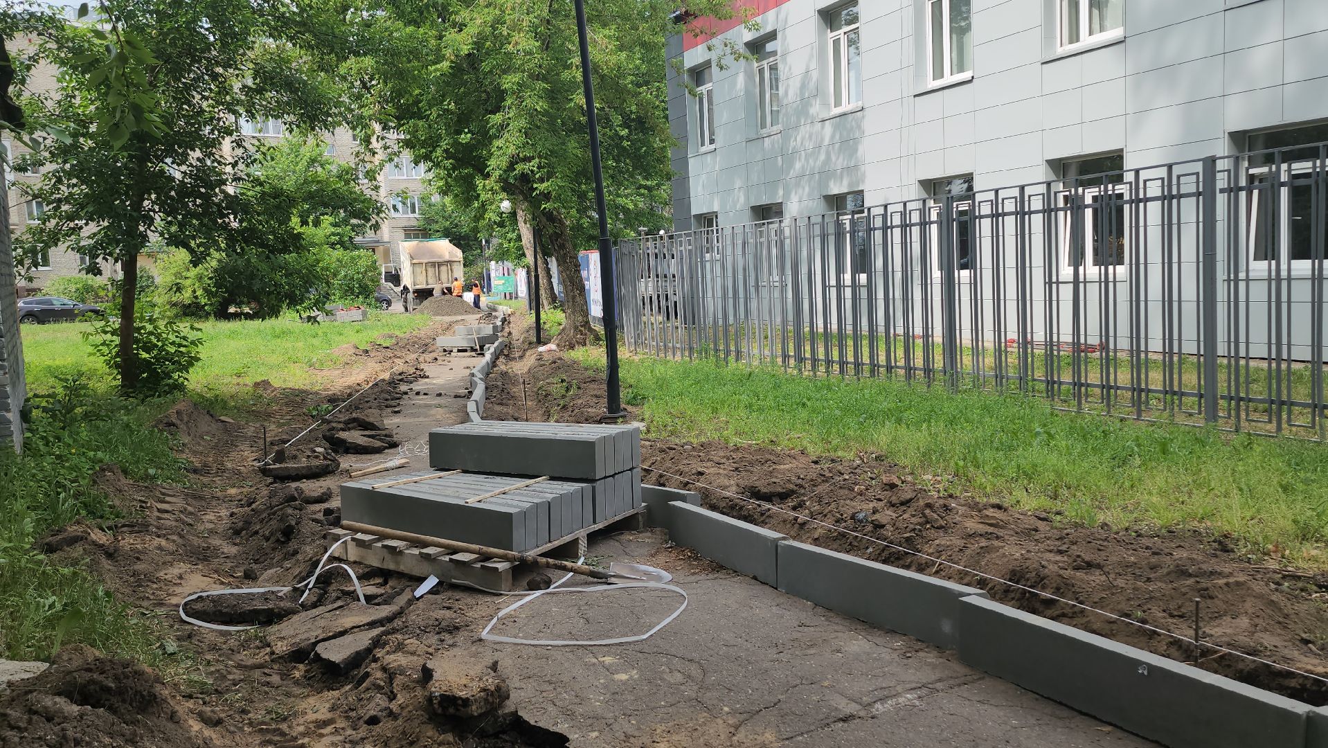 Люберцы, новый тротуар, народная тропа, глава городского округа люберцы владимир волков,