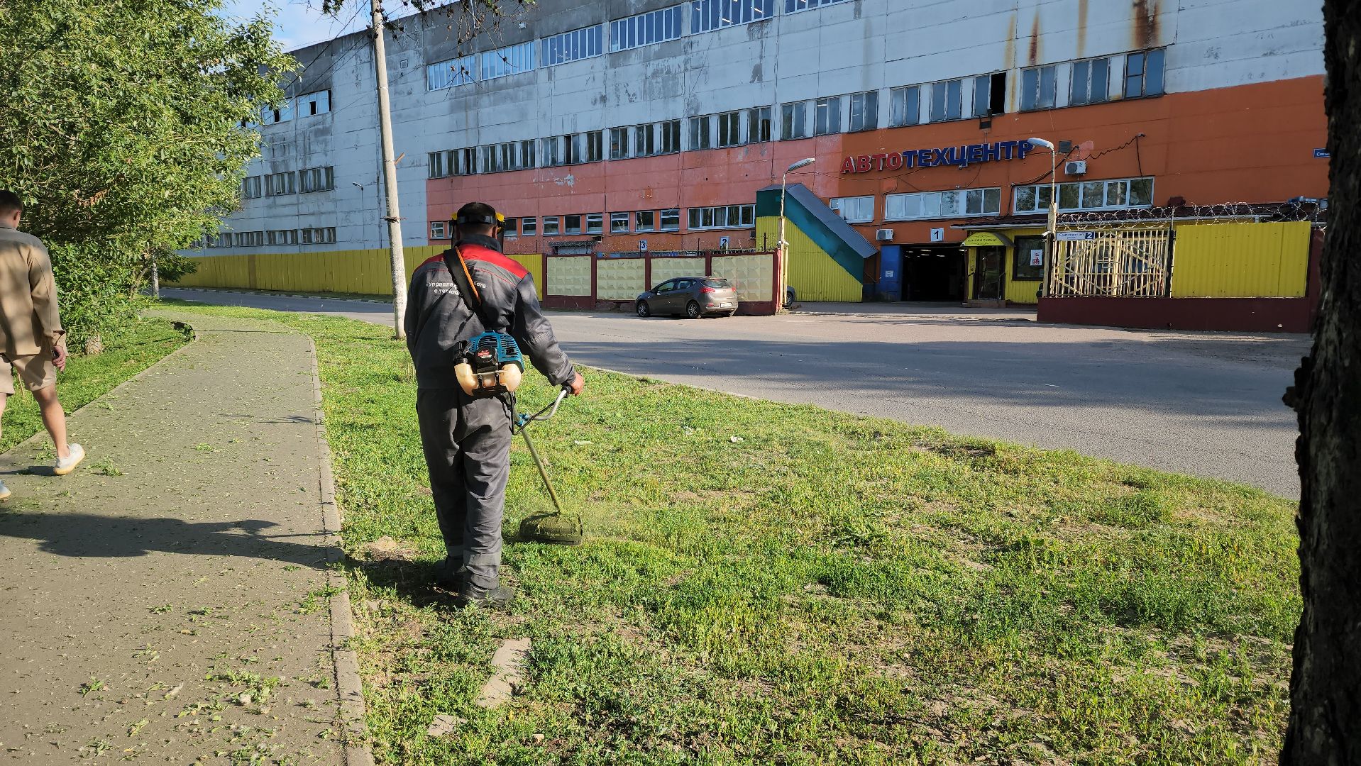 покос травы, Лобня, Благоустройство ,