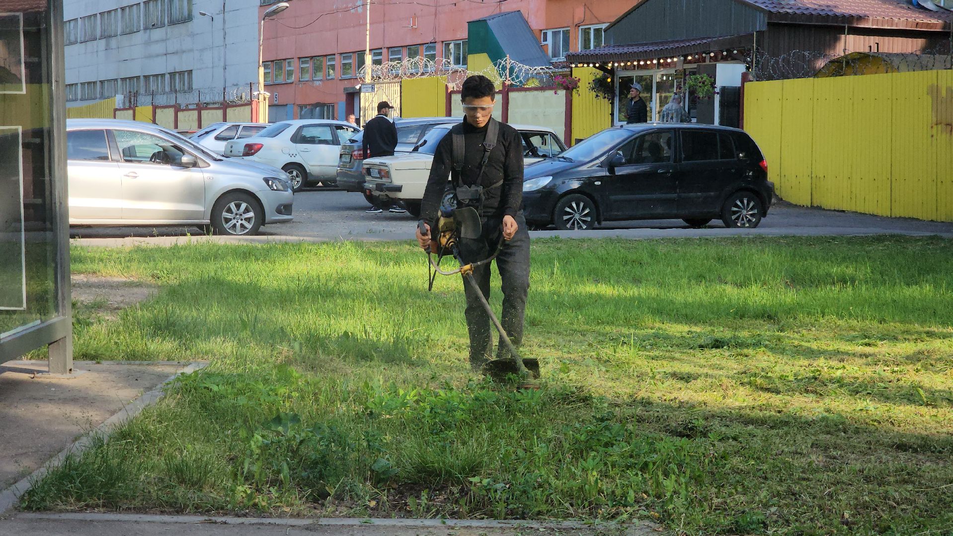 покос травы, Лобня, Благоустройство ,