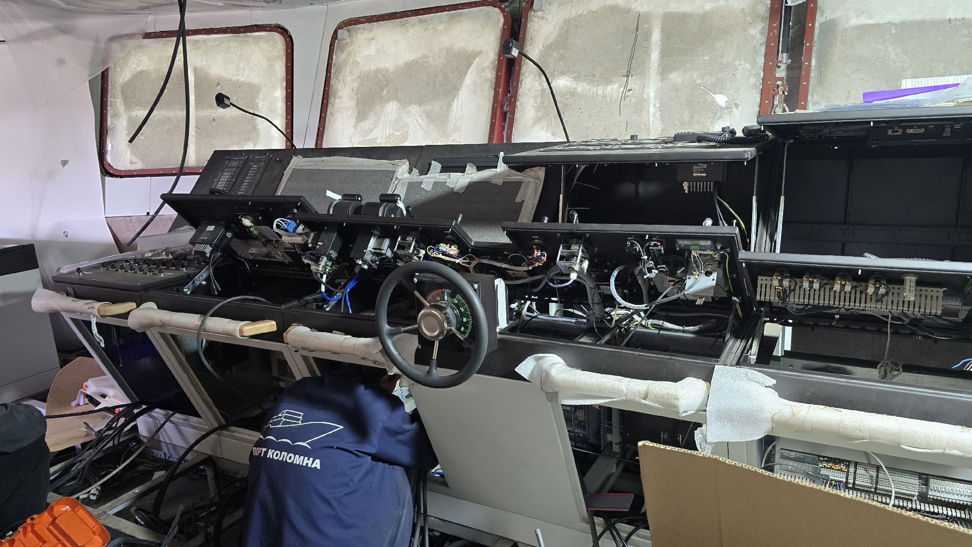 Коломна,  порт коломна, теплоход, плавучий госпиталь,