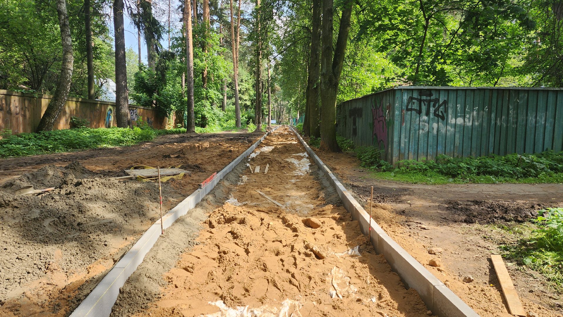 пушкино, вертикалки, благоустройство, пешеходная дорожка, пешком в подмосковье,асфальтовое покрытие, бортовой камень, тротуар,