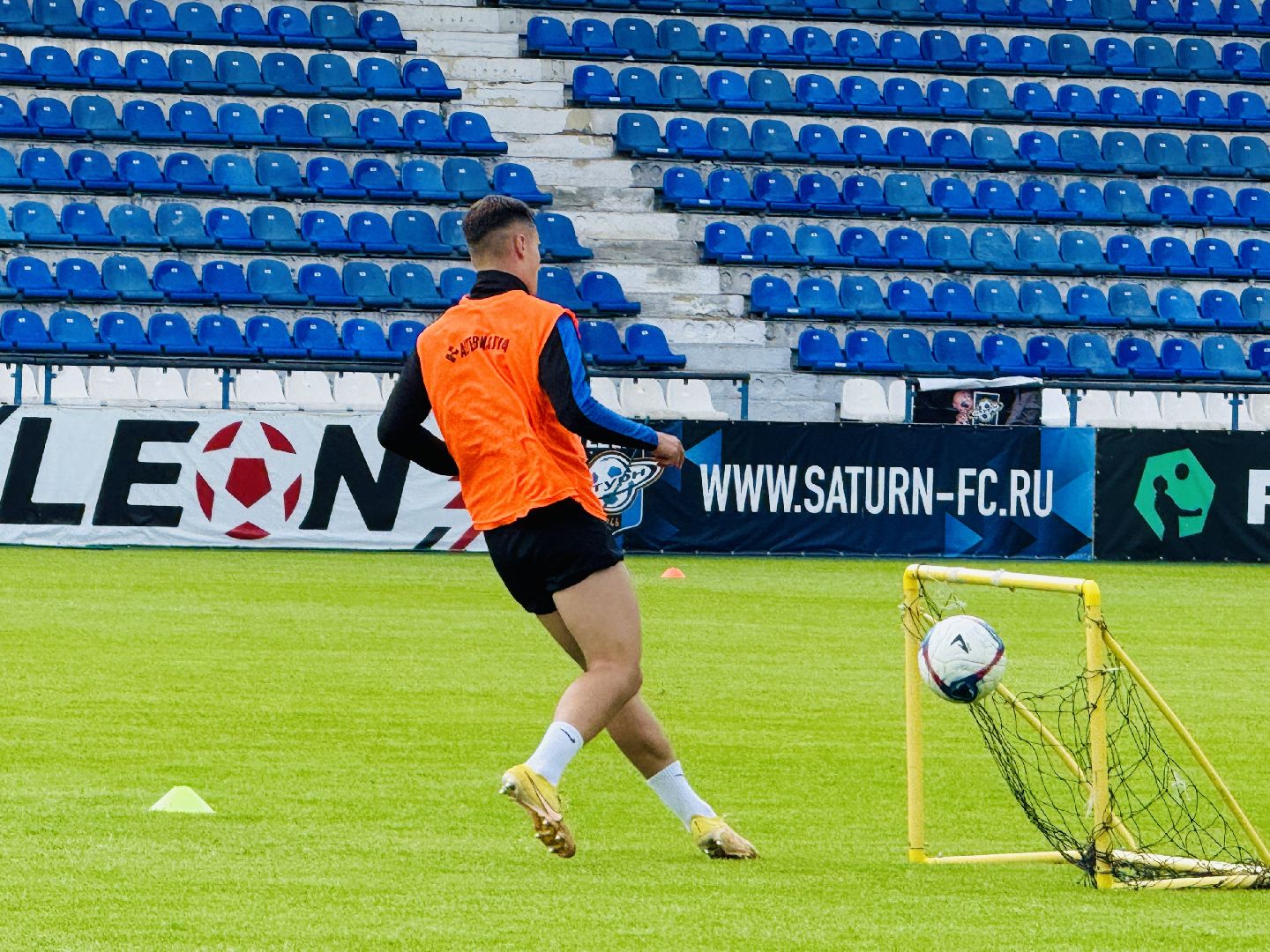 раменское, сатурн, леон сатурн, футбол,