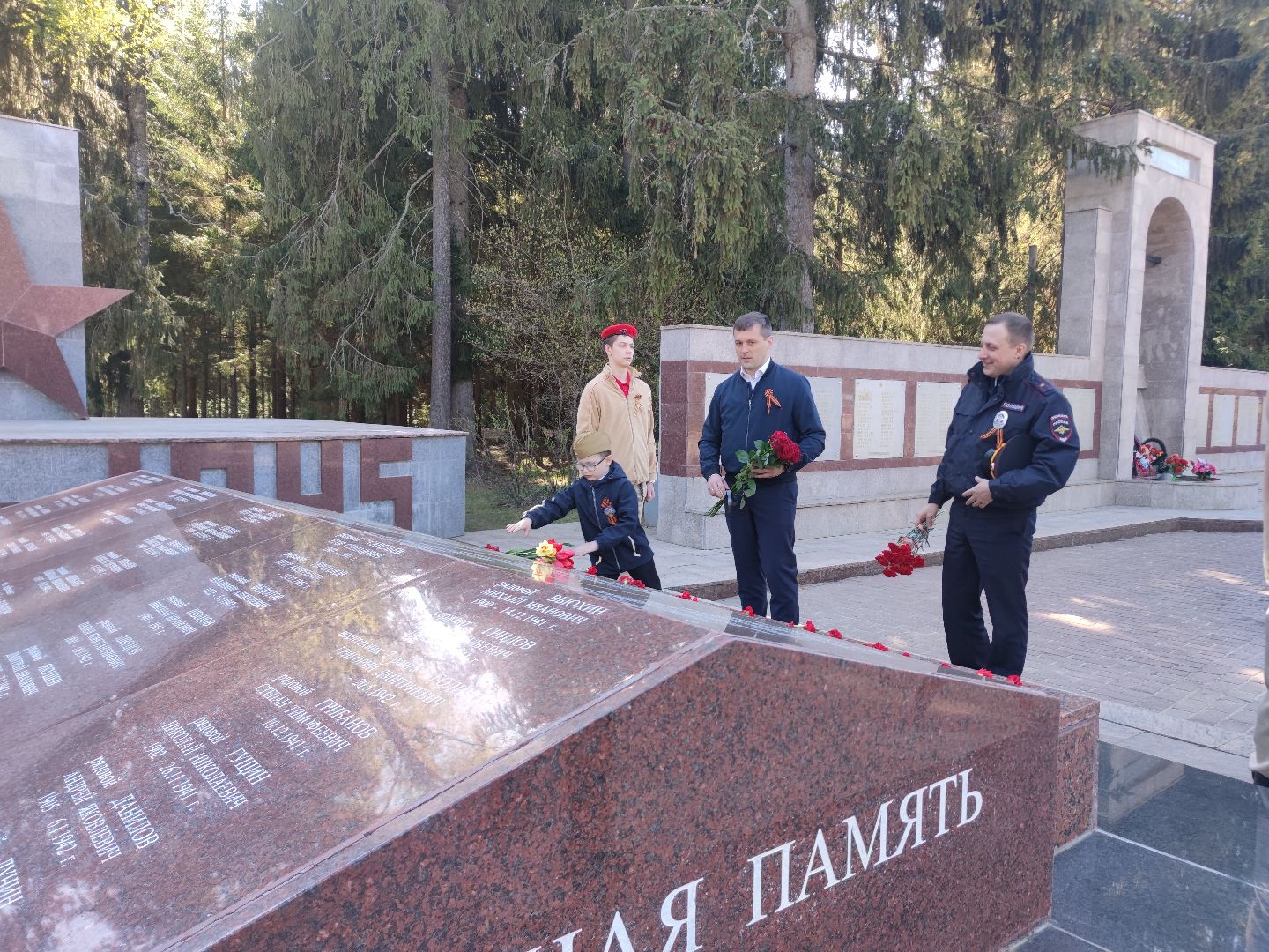 Вахта памяти, школьники, мемориал, Дубна