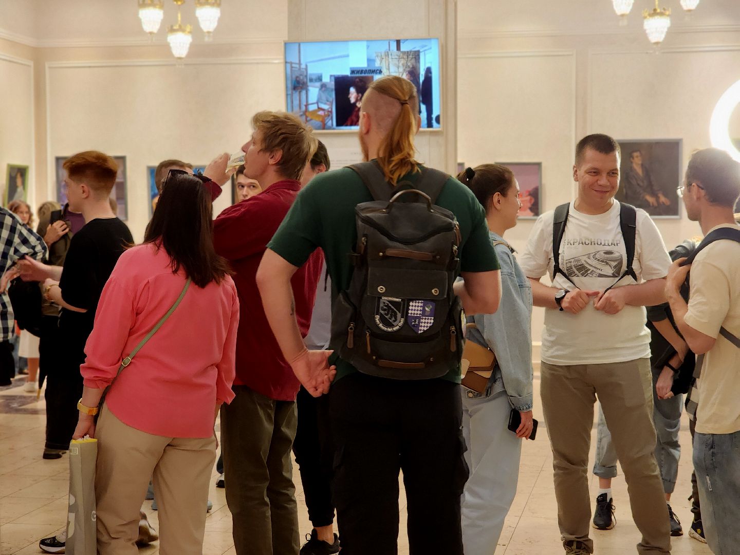 дубна, дк мир, выставка, живопись,