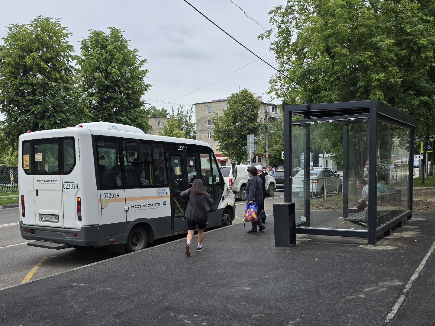 Коломна, автобусная остановка, автобусный павильон,