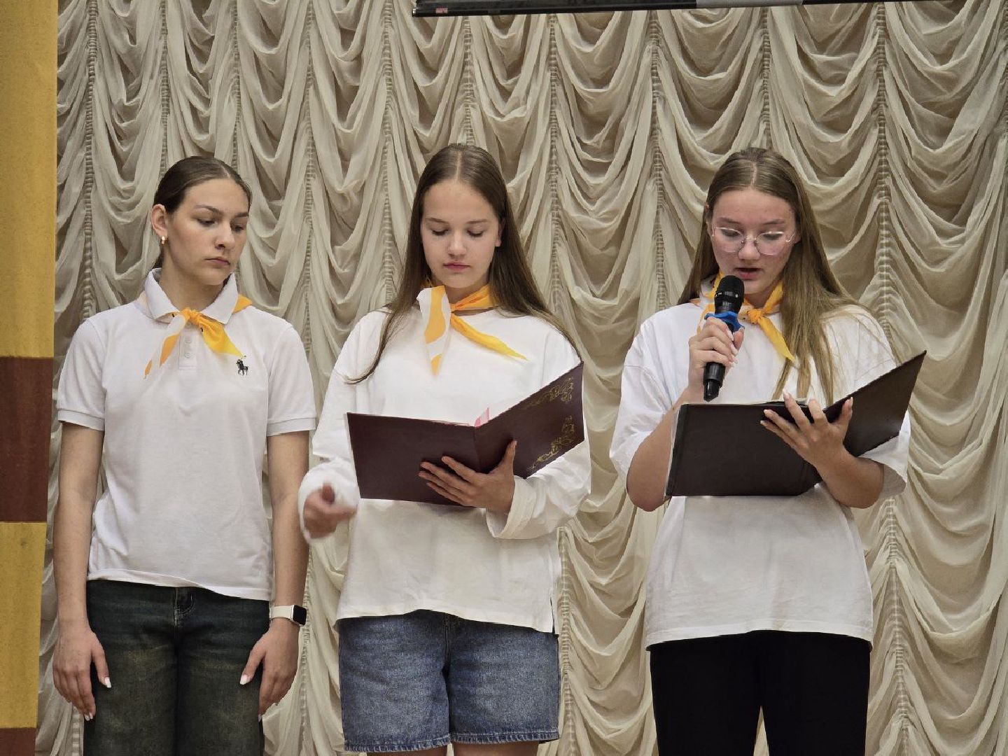 можайск, можайский муниципальный округ, подмосковье, день памяти и скорби, свеча памяти, школьный лагерь,