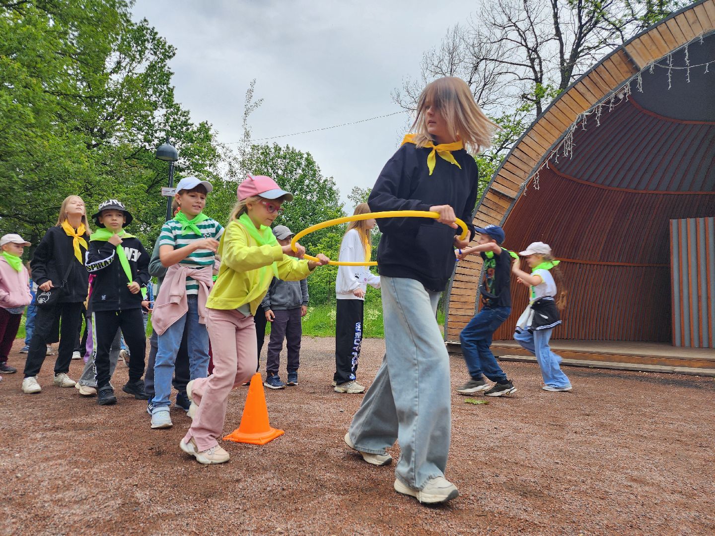 фрязино, летний детский лагерь, лесопарк, спортивная эстафета, дети в лагере,