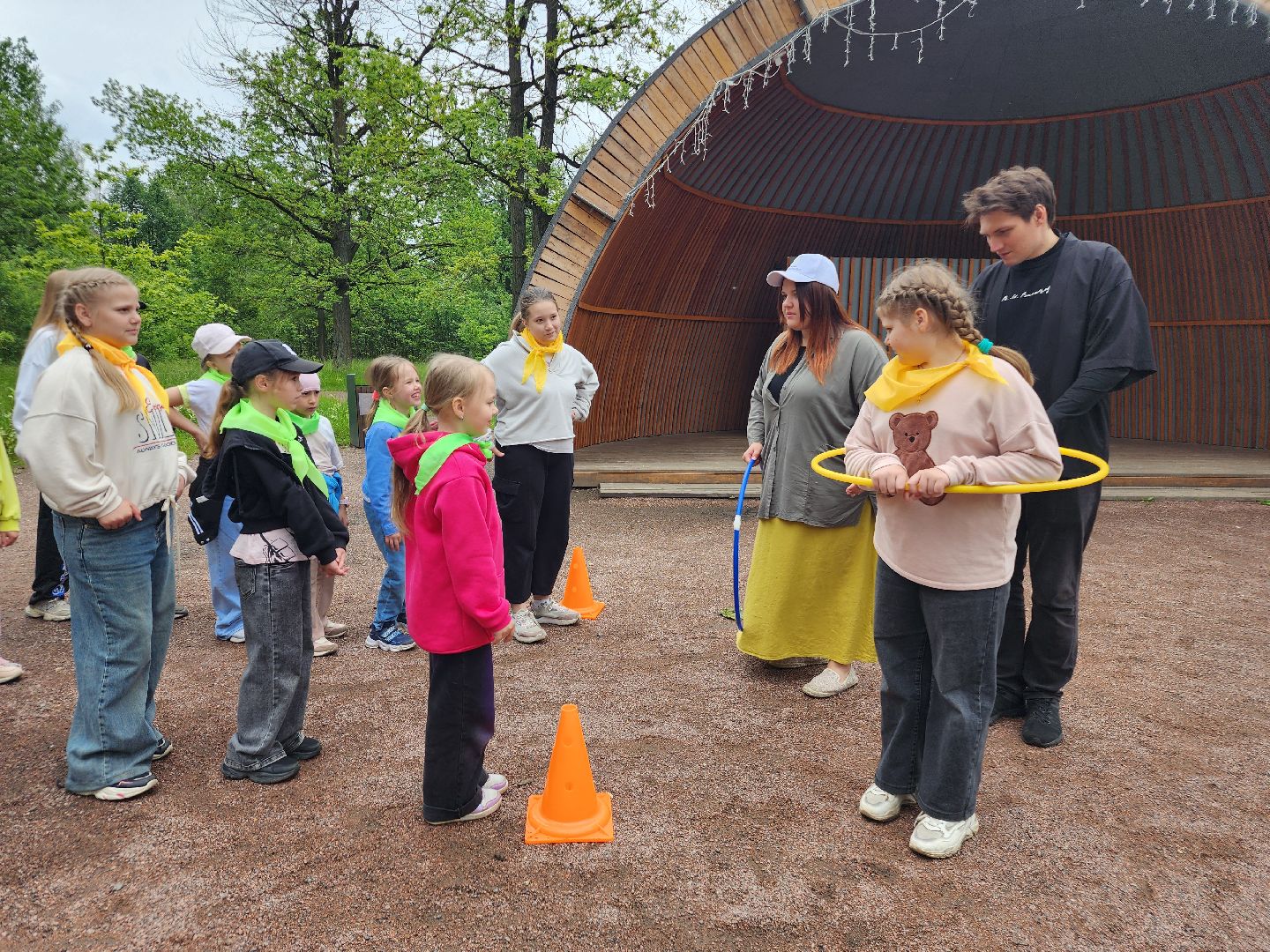 фрязино, летний детский лагерь, лесопарк, спортивная эстафета, дети в лагере,