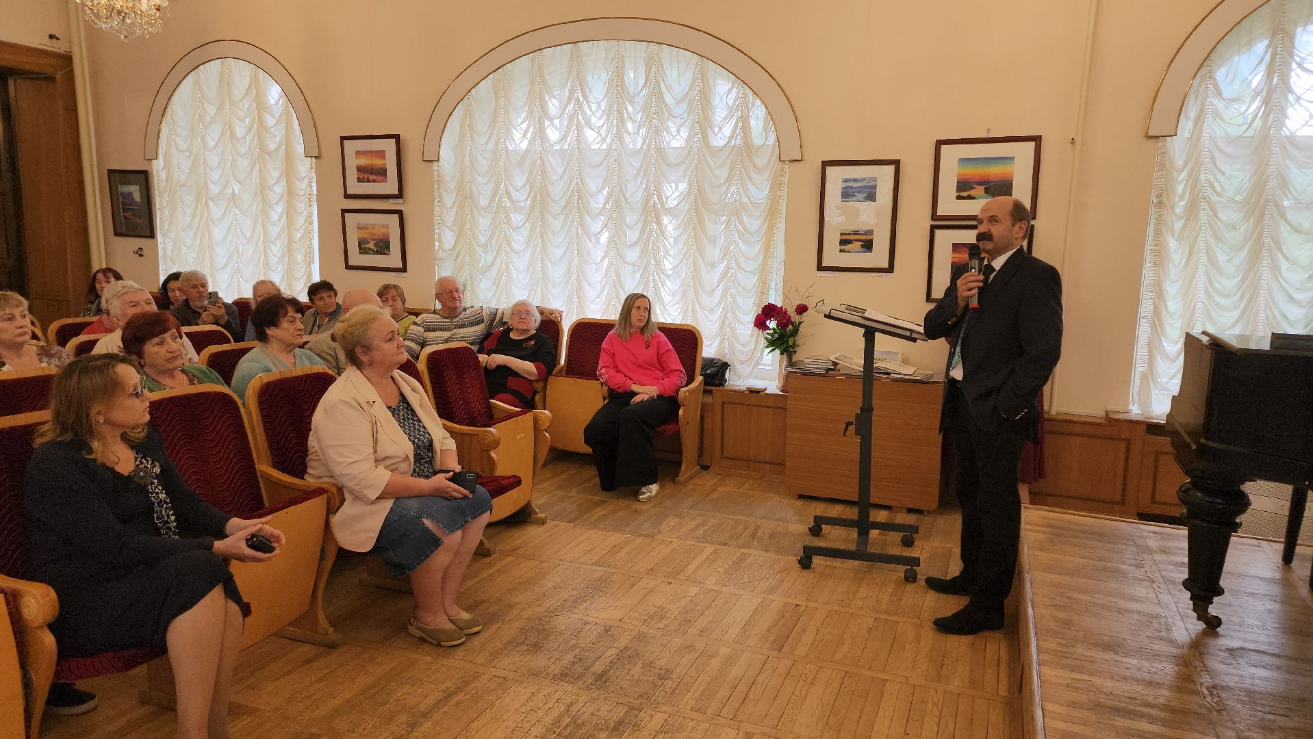 кашира, художественная выставка, краеведческий музей, картины, акварель , ока, пейзаж,