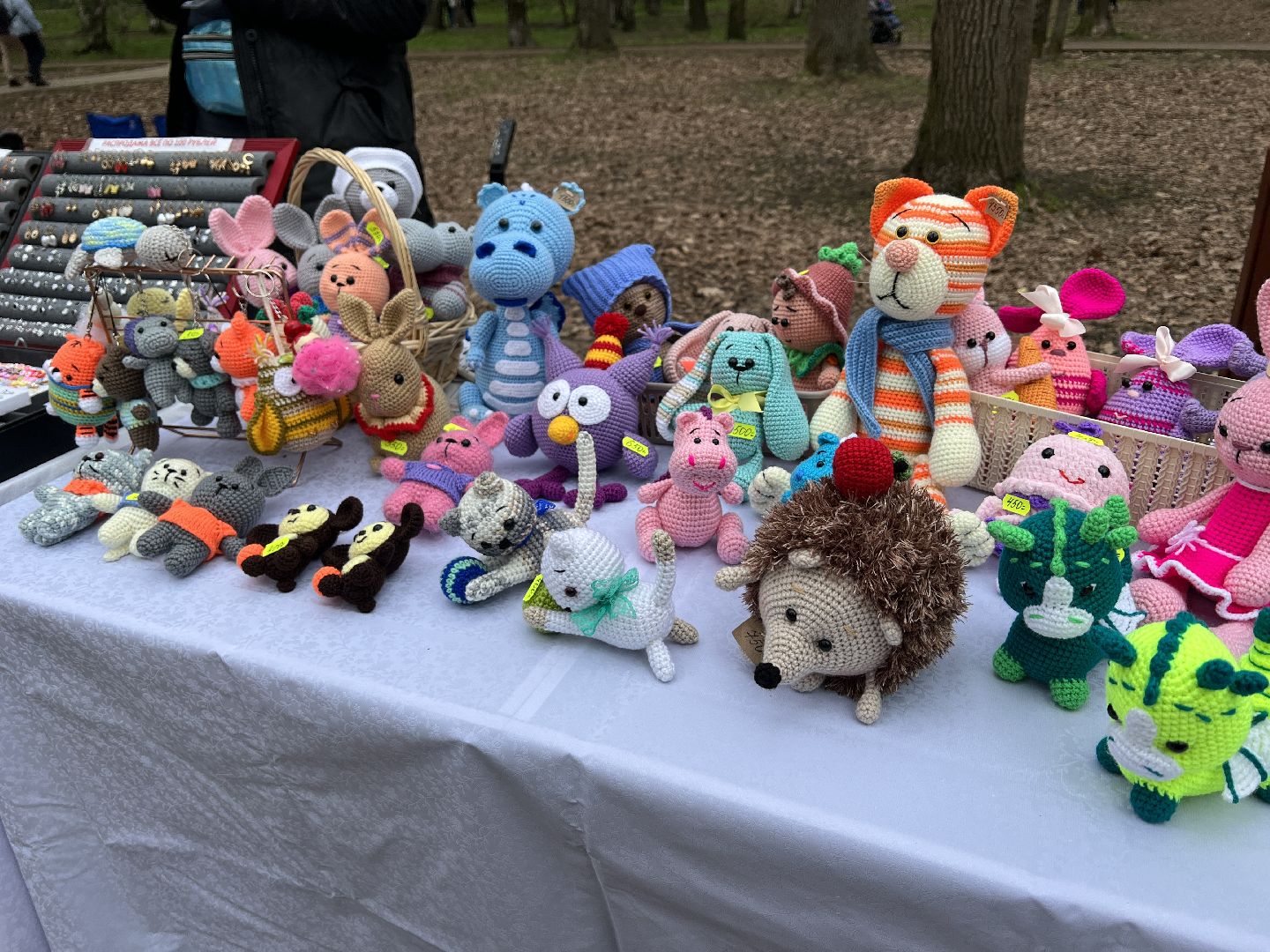 Химки, парк Дубки, ярмарка мастеров, начало летнего сезона