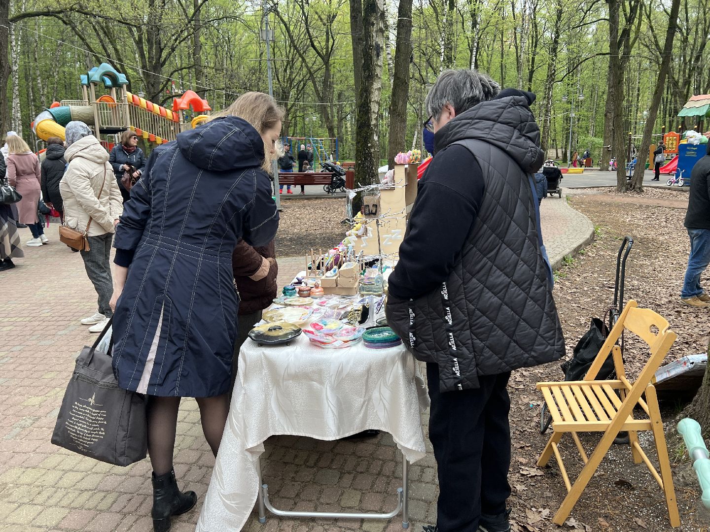 Химки, парк Дубки, ярмарка мастеров, начало летнего сезона