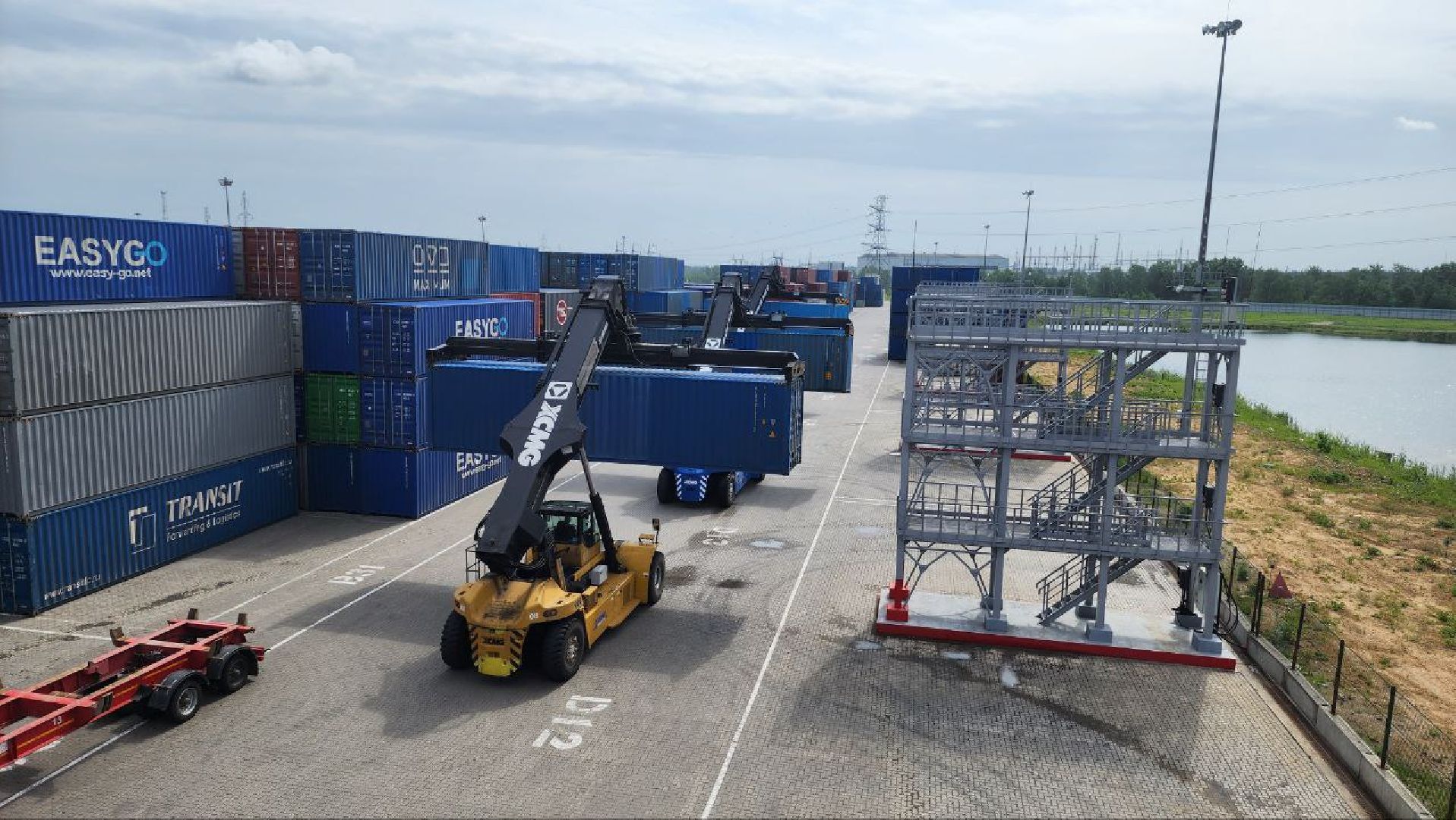 Дмитров, ТЛЦ Белый Раст, Контейнеры морского типа, Правительство МО, Губернатор МО,