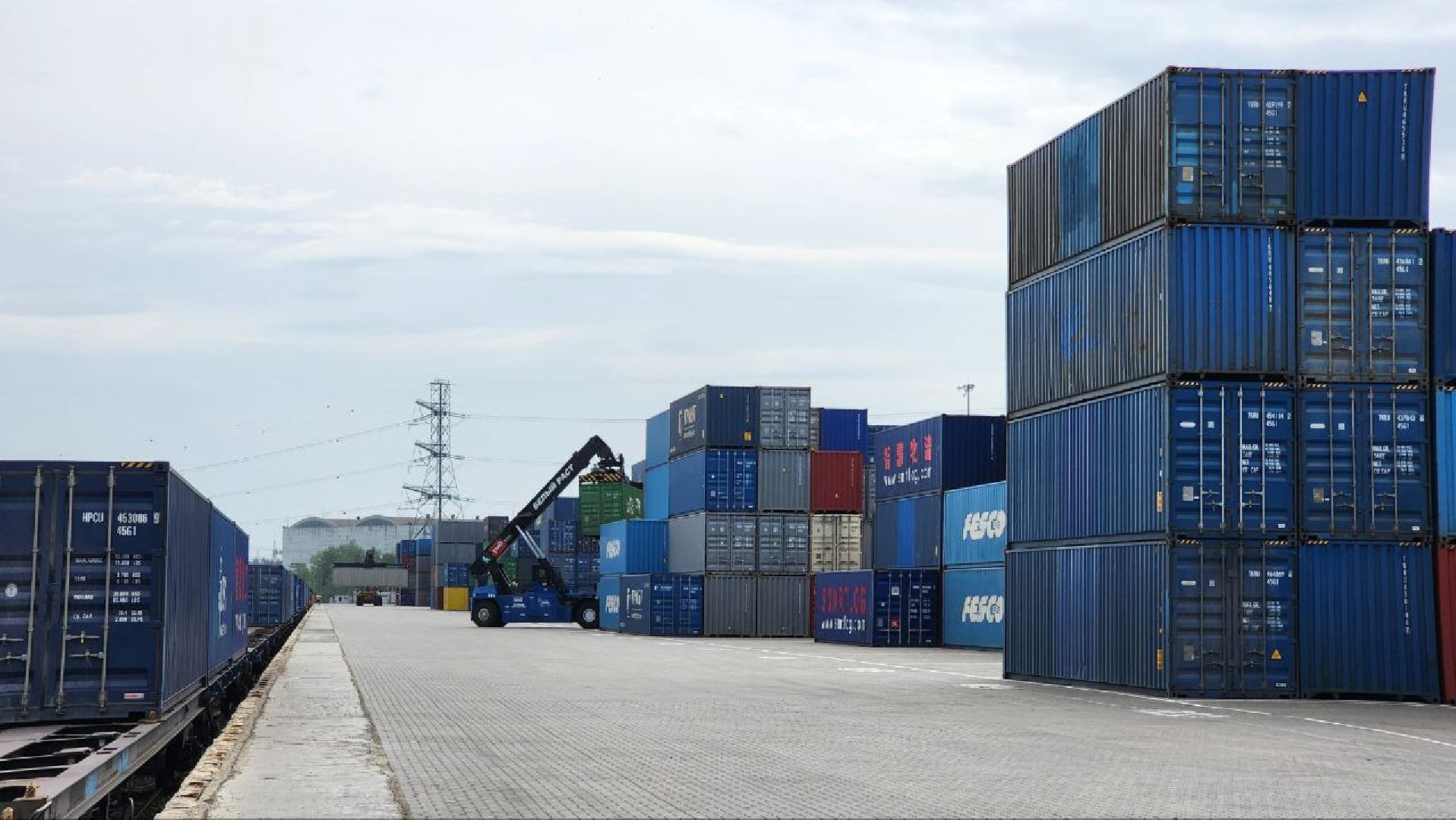 Дмитров, ТЛЦ Белый Раст, Контейнеры морского типа, Правительство МО, Губернатор МО,