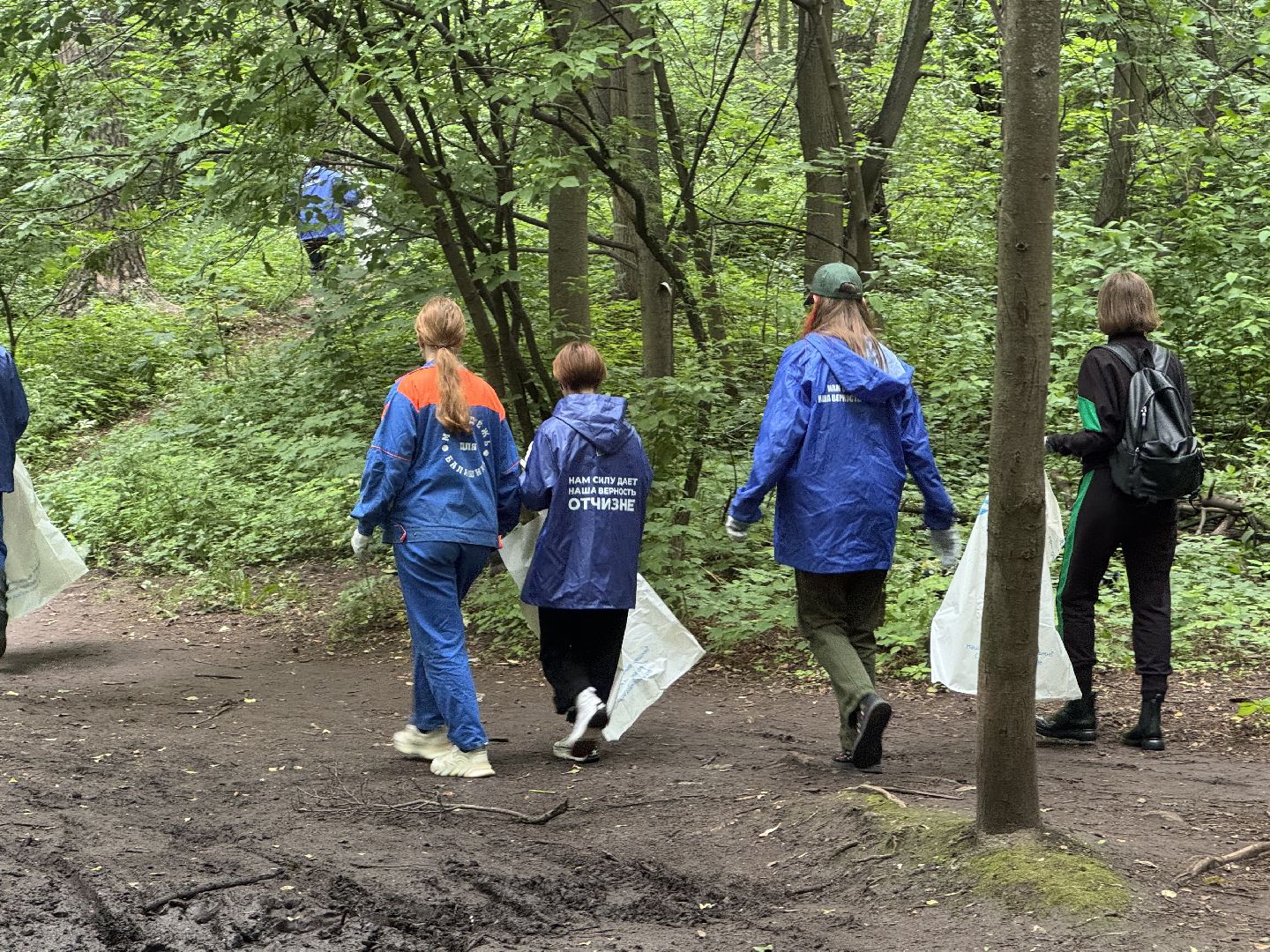 вода россии, балашиха, субботник, парк пехорка, волонтеры,