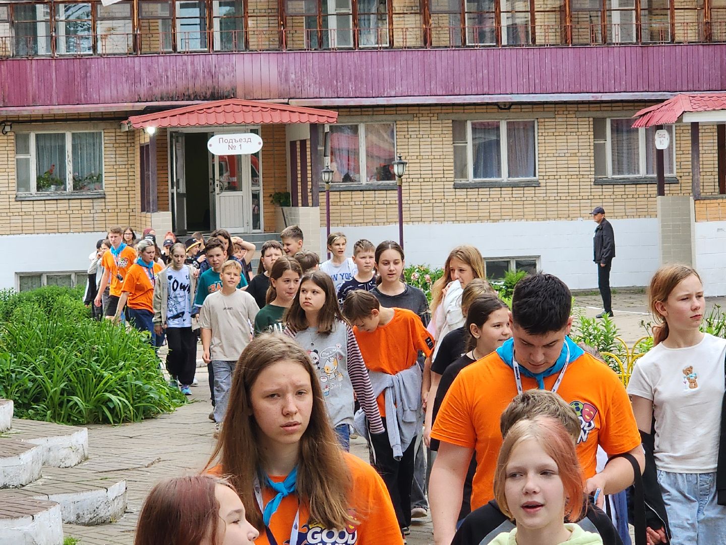 чехов, детский лагерь звездочка, день безопасности, правила поведения на воде, пожарная безопасность, мчс, гимс,   вдпо,  чеховспас, профилактика, брошюры и памятки, урок безопасности, викторины, интерактив, демонстрация пожарной техники, оборудование и снаряжение, мороженое,