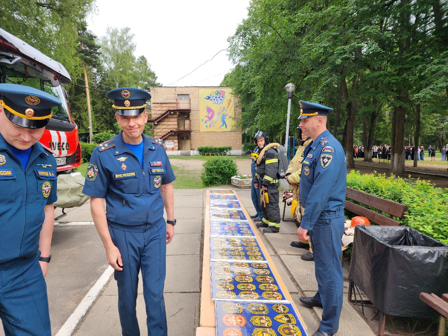 чехов, детский лагерь звездочка, день безопасности, правила поведения на воде, пожарная безопасность, мчс, гимс,   вдпо,  чеховспас, профилактика, брошюры и памятки, урок безопасности, викторины, интерактив, демонстрация пожарной техники, оборудование и снаряжение, мороженое,