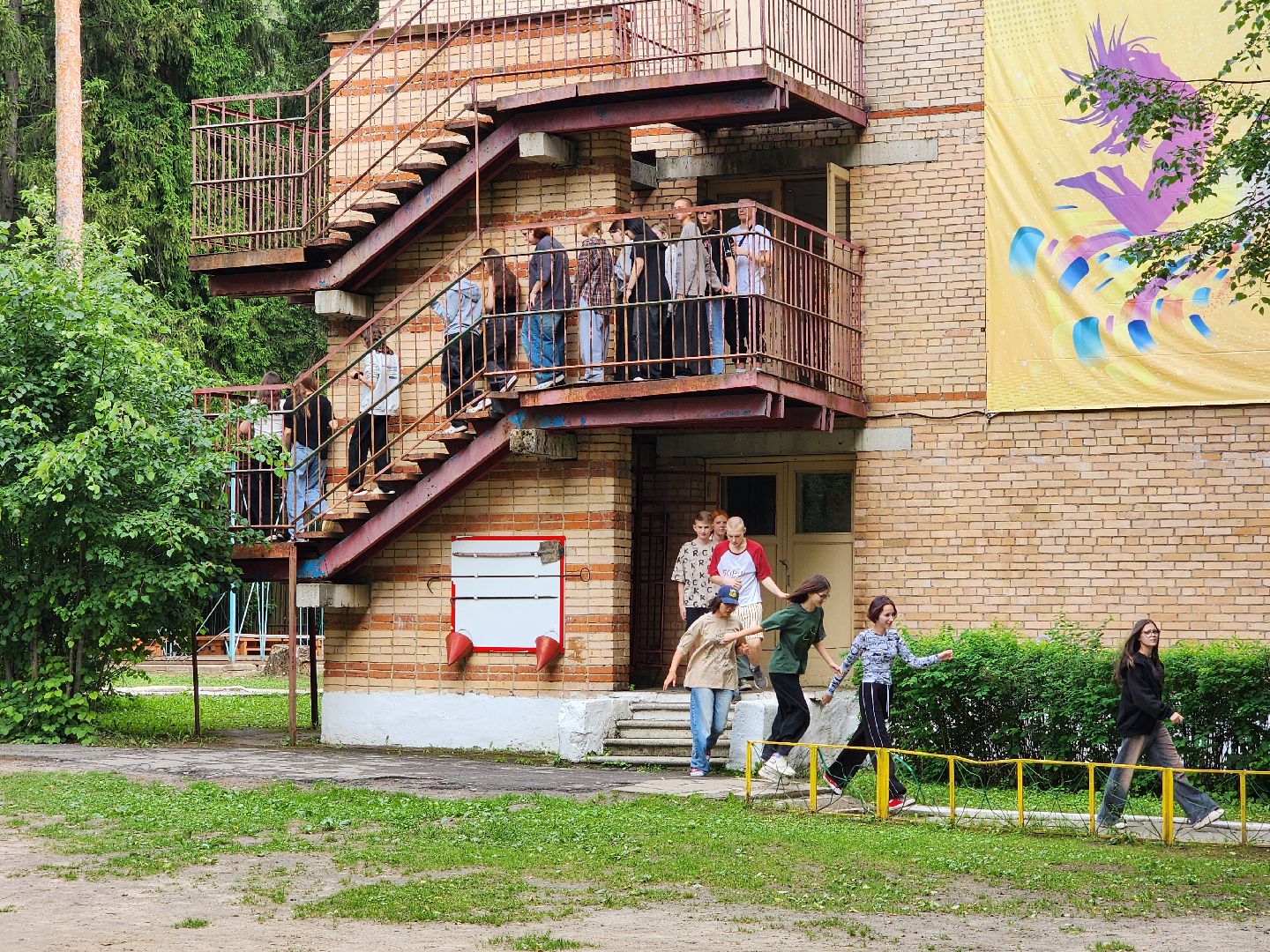 чехов, детский лагерь звездочка, день безопасности, правила поведения на воде, пожарная безопасность, мчс, гимс,   вдпо,  чеховспас, профилактика, брошюры и памятки, урок безопасности, викторины, интерактив, демонстрация пожарной техники, оборудование и снаряжение, мороженое,