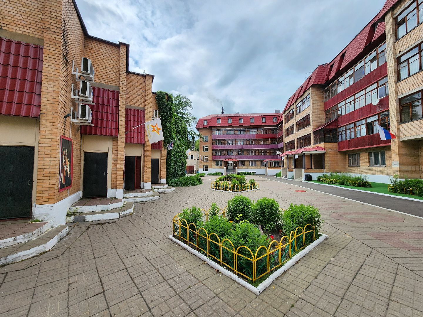 чехов, детский лагерь звездочка, день безопасности, правила поведения на воде, пожарная безопасность, мчс, гимс,   вдпо,  чеховспас, профилактика, брошюры и памятки, урок безопасности, викторины, интерактив, демонстрация пожарной техники, оборудование и снаряжение, мороженое,