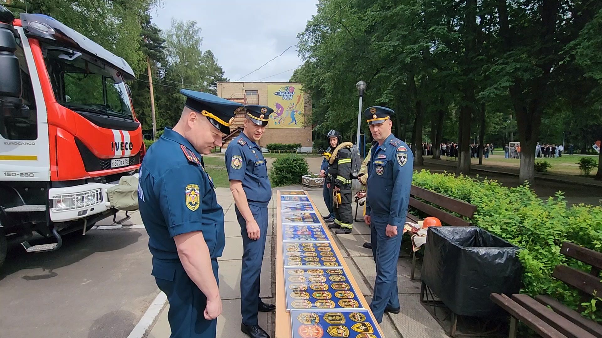 чехов, детский лагерь звездочка, день безопасности, правила поведения на воде, пожарная безопасность, мчс, гимс,   вдпо,  чеховспас, профилактика, брошюры и памятки, урок безопасности, викторины, интерактив, демонстрация пожарной техники, оборудование и снаряжение, мороженое,