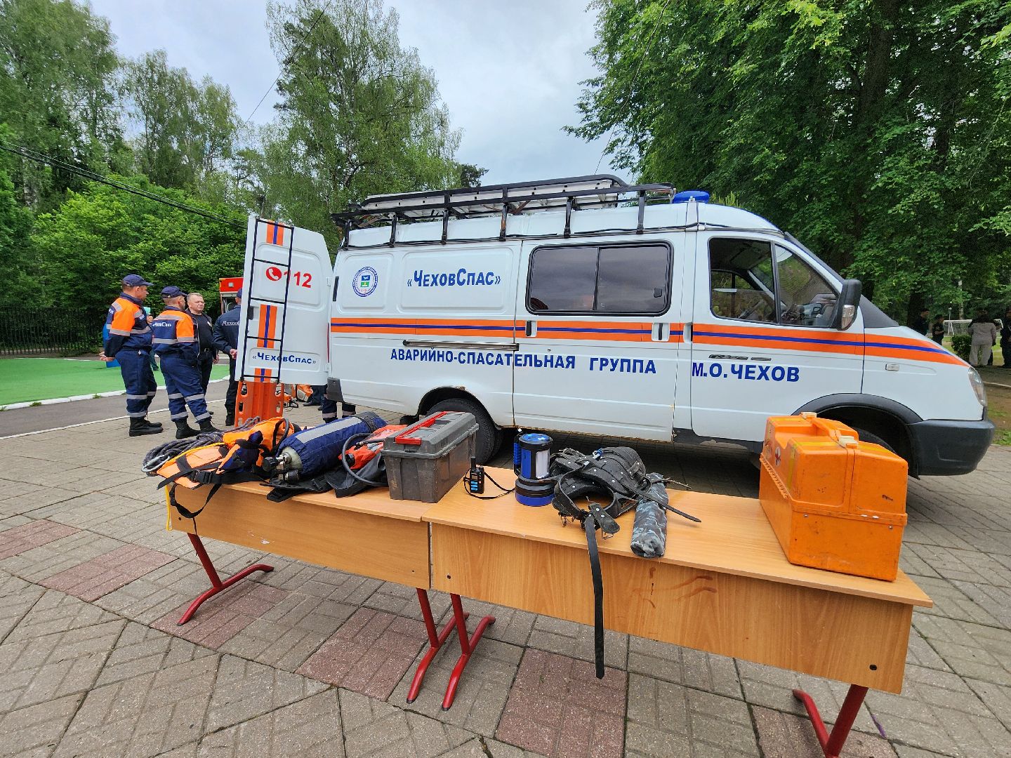 чехов, детский лагерь звездочка, день безопасности, правила поведения на воде, пожарная безопасность, мчс, гимс,   вдпо,  чеховспас, профилактика, брошюры и памятки, урок безопасности, викторины, интерактив, демонстрация пожарной техники, оборудование и снаряжение, мороженое,