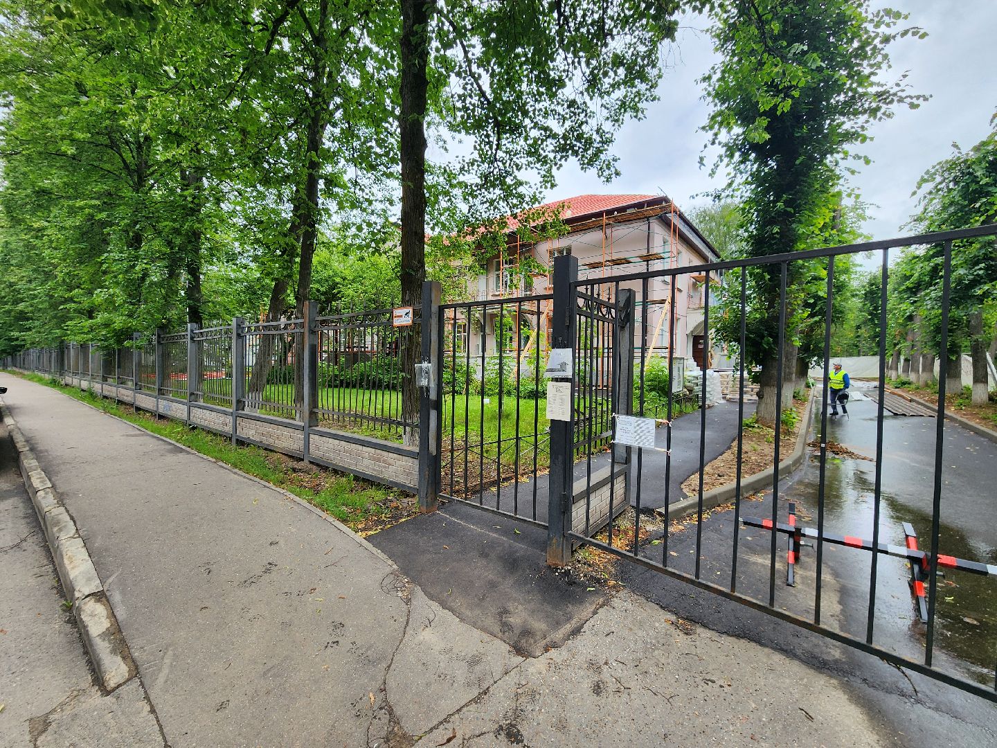 чехов, улица пионерская 2, взрослая поликлиника, текущий ремонт, телемедицина, онлайн консультация врача, телемедицинские консультации, рецепт на льготное лекарство, реузультаты анализов, диспансеризация, корректировка лечения, запись на прием, инфоматы, портал госуслуги, региональный портал здоровье, мобильное приложение, горячая линия 122, гостелемед,рт доктор онлайн,