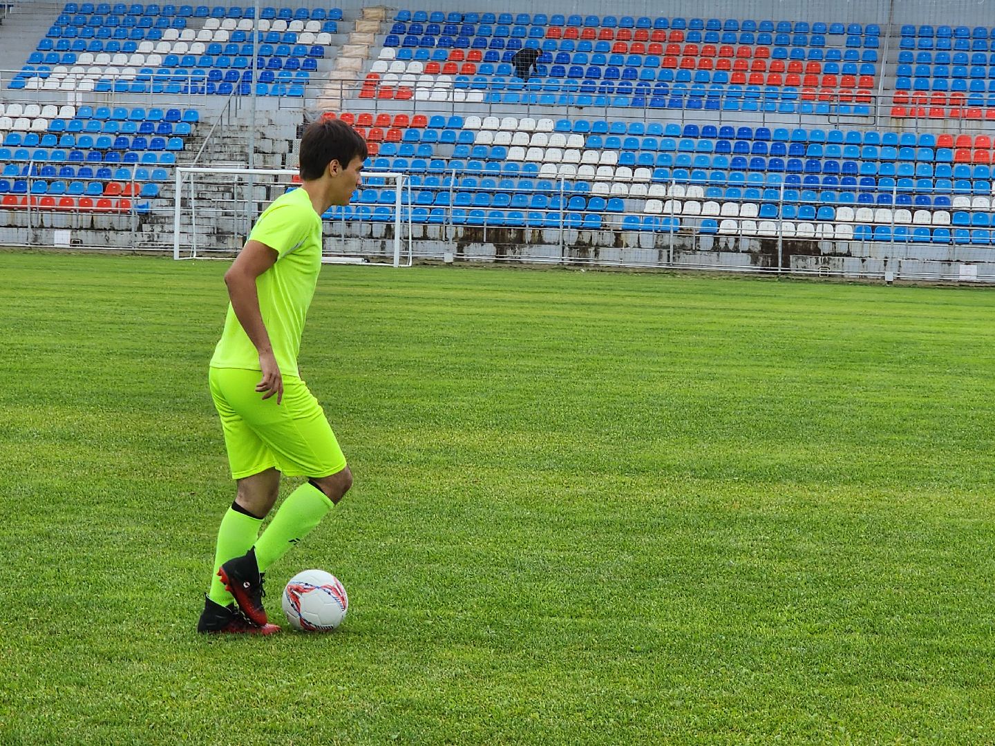 красноармейск, городской округ пушкинский, футбол, первенство московской области, уникальное футбольное поле,