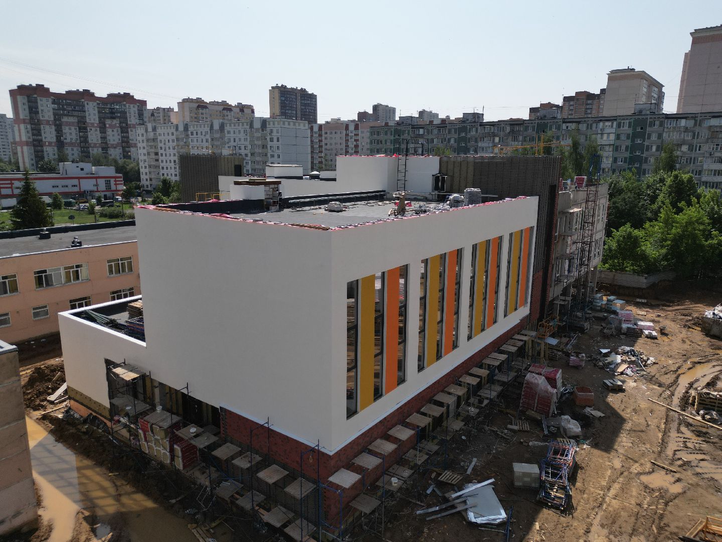 видео с коптера, пристройка к гимназии 13, гимназия 13 в долгопрудном,