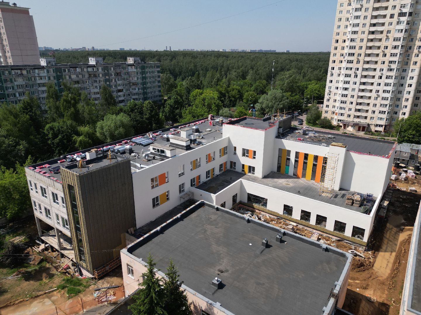 видео с коптера, пристройка к гимназии 13, гимназия 13 в долгопрудном,