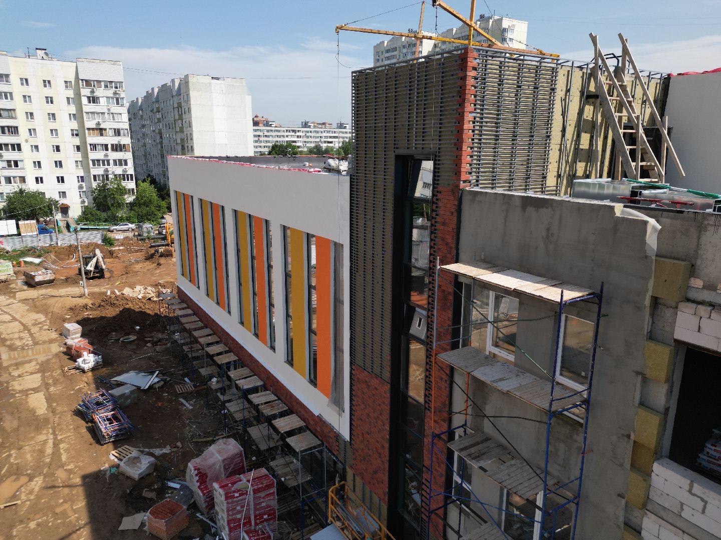 видео с коптера, пристройка к гимназии 13, гимназия 13 в долгопрудном,